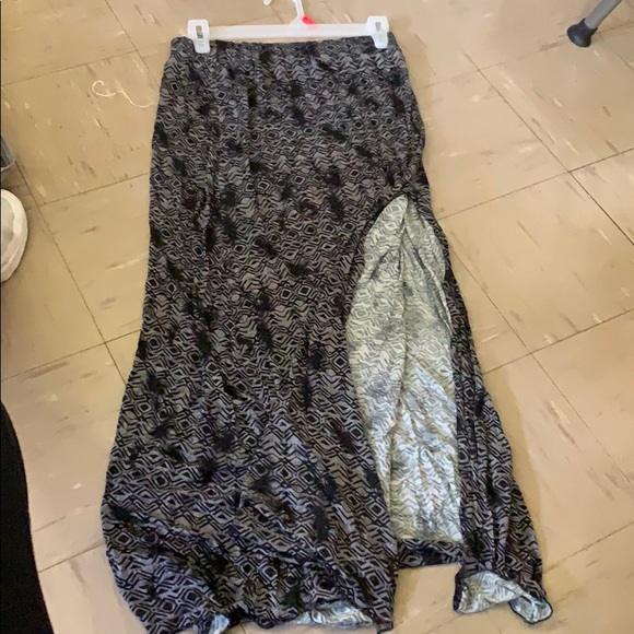 American Eagle maxi skirt - Picture 2 of 3